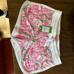 Lilly Pulitzer drawstring shorts. NWT size M